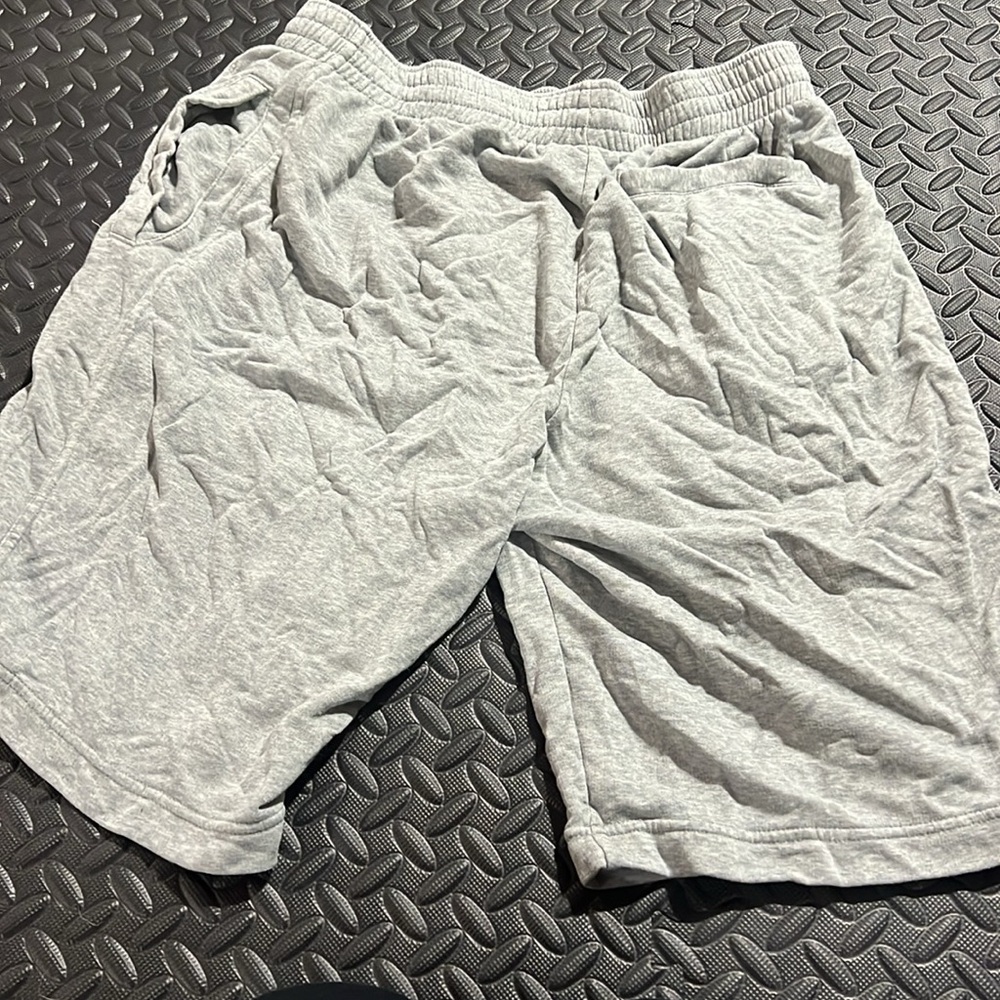 Jordan men's shorts - Picture 3 of 4